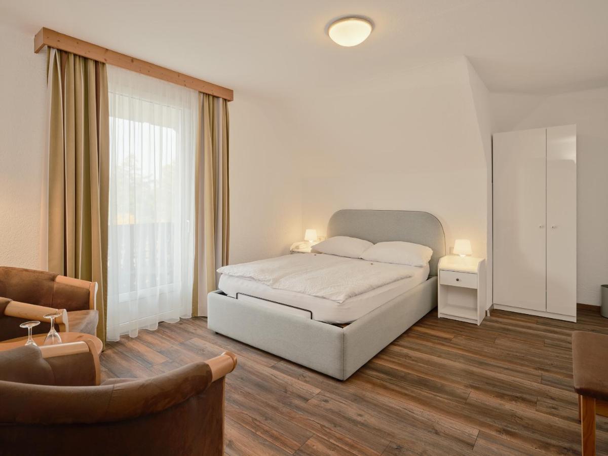 Gaestehaus Waldeck Titisee-Neustadt Exterior foto